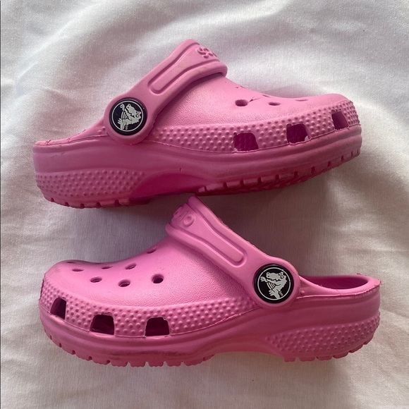 CROCS Pink C7 Kids Slip Ons - Picture 3 of 5